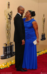 高清组图：第82届奥斯卡红毯 莫妮克和老公深情相望 