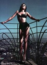 组图：拉什达-琼斯登杂志秀性感 曝光好身材