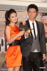 组图：安以轩安钧灿为新戏宣传 称李承铉只是同事