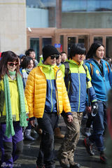 组图：行走日光城启动 陈坤携1500市民拉萨行走