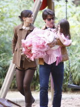 高清组图：汤姆-克鲁斯全家出游 小苏瑞成时尚达人