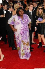 高清图：加布蕾-丝迪贝紫色长裙大走民族风