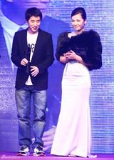 高清：刘涛名流身份现身时尚派对 疑似复出笑而不答