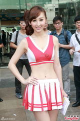 组图：高海宁秀事业线露长腿 徐子珊认身材输阵