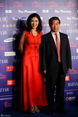 组图：群星亮相BAZAAR明星慈善夜红毯星光熠熠