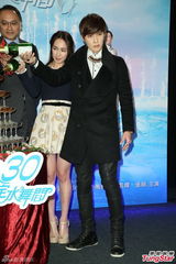 组图：唐禹哲对同性友人上下其手 对方直呼享受