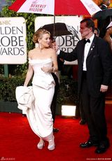 高清组图：凯特-哈德森几何图案礼服娇俏可人