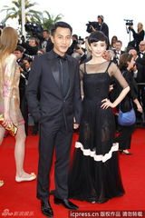 组图：杨幂刘恺威携手出席戛纳品牌活动