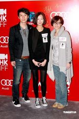 幻灯图：《分手说爱你》香港首映 房祖名薛凯琪同台