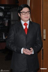 组图：吕慧仪结婚秀钻戒 陈志云等好友到场庆贺