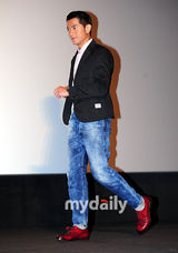 组图：郭富城梁家辉韩国釜山出席《寒战》发布会