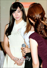 组图：非洲儿童募捐计划启动 少女时代等出席