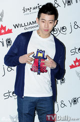 组图：韩星李孝利朴诗妍等出席首尔时装周活动