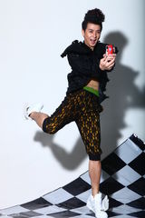 幻灯图：保剑锋：享受纸醉金迷下的闲淡生活