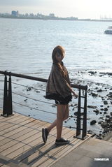 组图：叶子瑄发音乐写真书 着装清凉欲征服东南亚