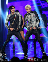 组图：《M！Countdown》BigBang获第一 SHINee回归