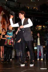 高清组图：《同伊》即将上映 韩孝珠池珍熙访台造势