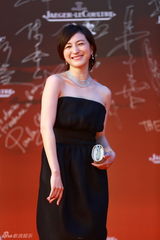组图：日星堺雅人广末凉子亮相上海电影节红毯