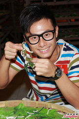 组图：马浚伟回TVB拍剧 与杨怡合演一对