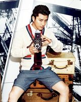 组图：贾乃亮色彩俊朗大片 演绎儒雅英伦风