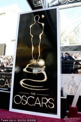 组图：第85届奥斯卡红毯-小金人星光熠熠