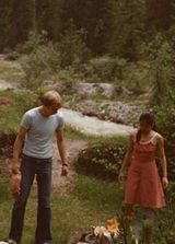 组图：翁美玲生前英国旧照曝光 与荷兰男友恩爱