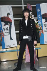 组图：暌违六年王菲小巨蛋开金嗓 演艺圈群星朝圣