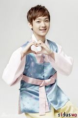 组图：金宥真金素贤等韩国童星拍新年祝福写真