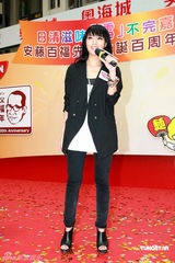 幻灯图：古巨基期待做父亲 官恩娜进军日本市场