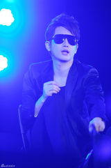 高清组图：朴施厚影迷见面会劲歌热舞 现场温馨互动