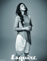 高清组图：Kara成员朴奎利写真展淑女气质