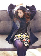 组图：韩星吴涟序个性写真展百搭魅力