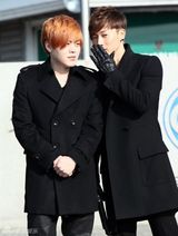 高清图：H.O.T解散后首次重聚 李在元退伍场面感人