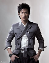 组图：郑嘉颖帅气写真 别具个性显视帝魅力