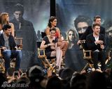 幻灯图集：《月食》影迷见面会 斯图尔特低胸秀美腿