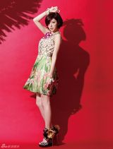 组图：郭雪芙写真秀美颜 不爱太露