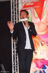 组图：《华丽的挑战》开机 崔始源李东海登场 