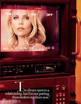 组图：查理兹-塞隆登杂志封面 36岁熟女魅力四射