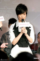 幻灯：“青春万岁”潮爆夜 李宇春曾轶可郭敬明助阵