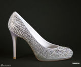 高清图：李嘉欣发动慈善项目设计限量手机壳作义卖