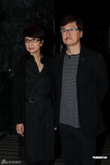 组图：许冠英追思会重播昔日片段 骨灰欲撒大海