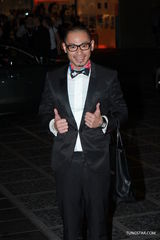 组图：洪天明周家蔚再办婚礼派对 郭富城等群星捧场