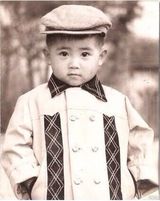 组图：韩寒成长历程图曝光 自小顽皮眼睛大