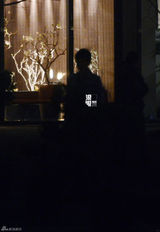 组图：张杰谢娜何炅酒庄品酒 驱车看房欲购房产