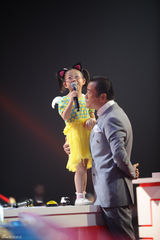 组图：《梦想秀》第二期周立波受感动再洒泪