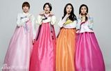 组图：secret等韩国组合拍韩服写真送新年祝福