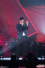 组图：数位音乐风云榜举行 陈奕迅五月天等热唱