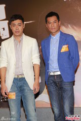 组图：《逃出生天》首映 李心洁称做好当妈准备