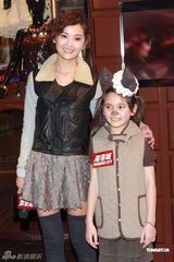 组图：阿Sa(蔡卓妍)春节拜会男友家人 直言不需要赡养费