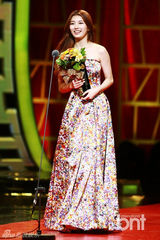 组图：第8届首尔电视颁奖礼 吴奇隆获人气奖